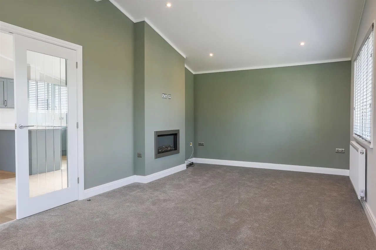 Lillybrook Estate, Lyneham, photo 8