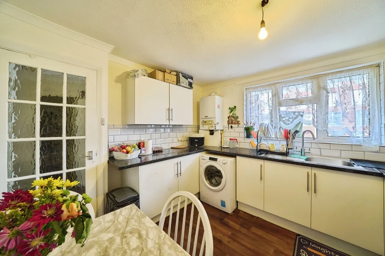 Whiting Avenue, BARKING, Essex, IG11, photo 8