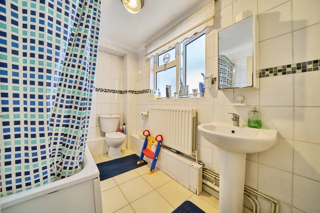 Whiting Avenue, BARKING, Essex, IG11, photo 16