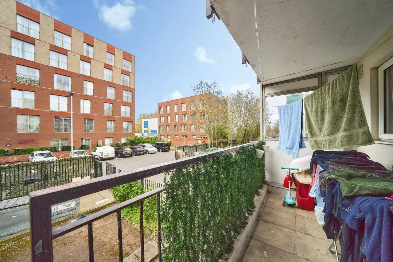 Whiting Avenue, BARKING, Essex, IG11, photo 18