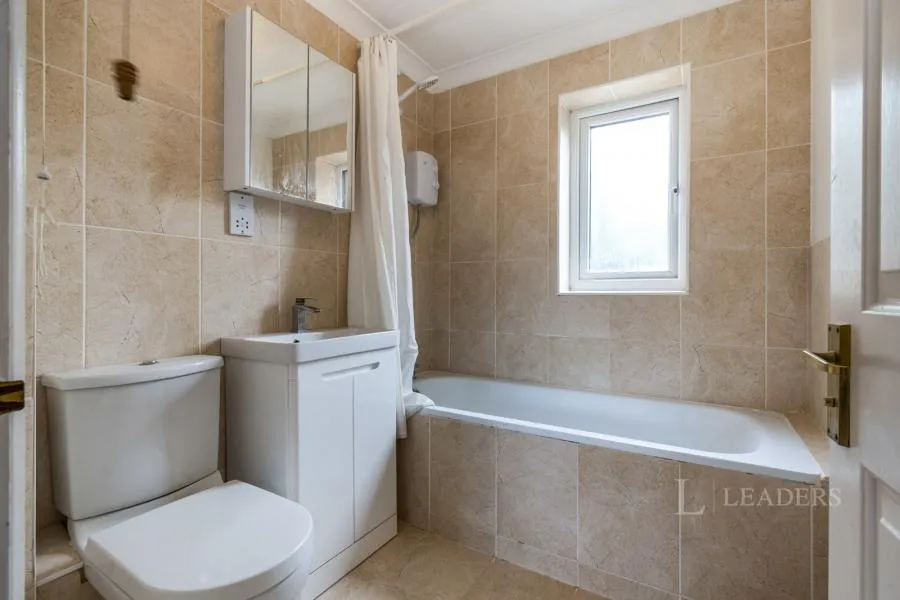 Parkview Cavendish Road, Clare, CO10, photo 14