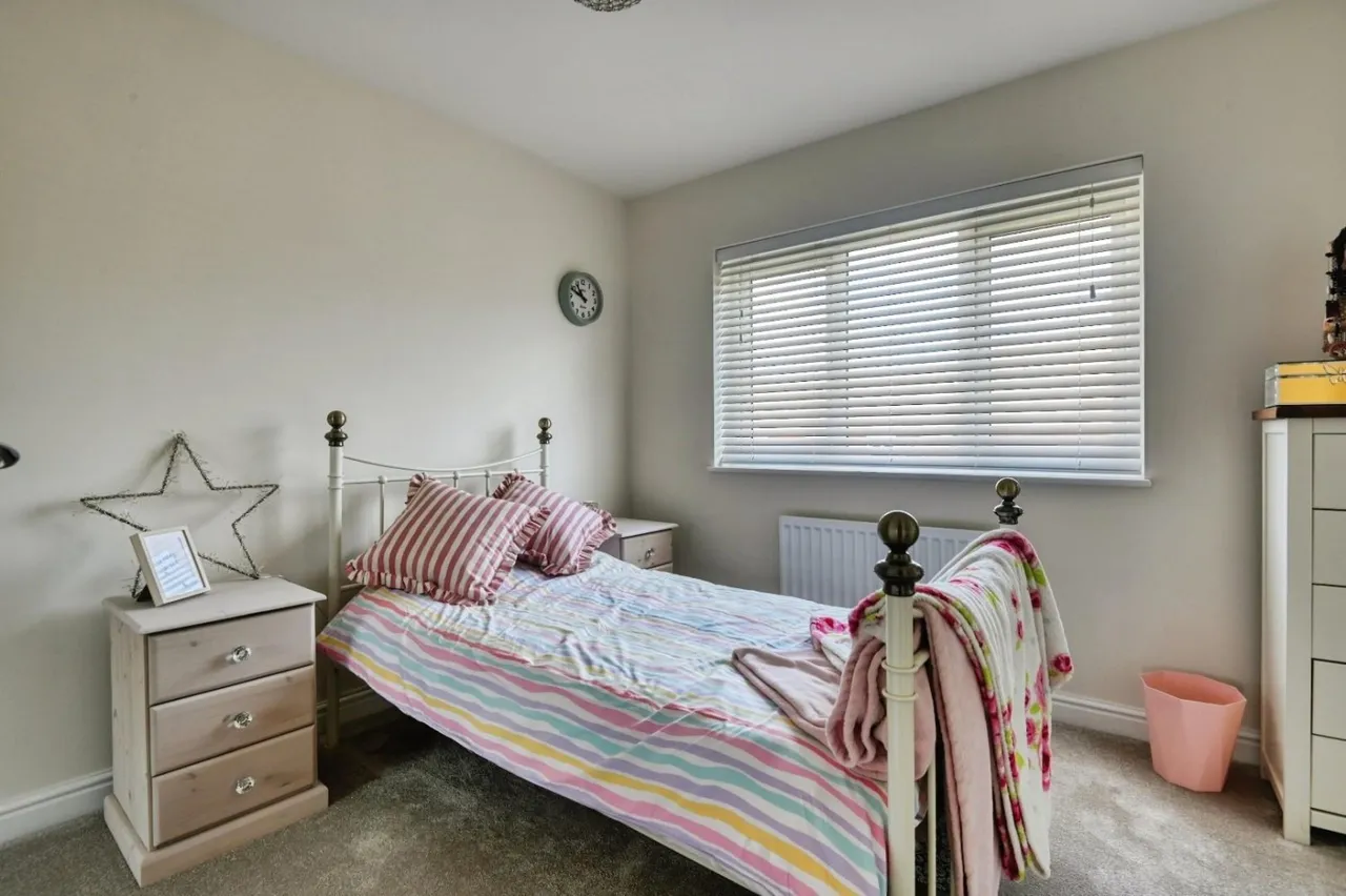 Lapley Avenue, Tamworth, B77, photo 22