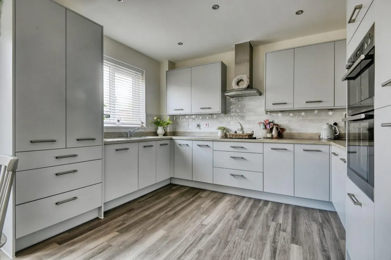 Lapley Avenue, Tamworth, B77, photo 8