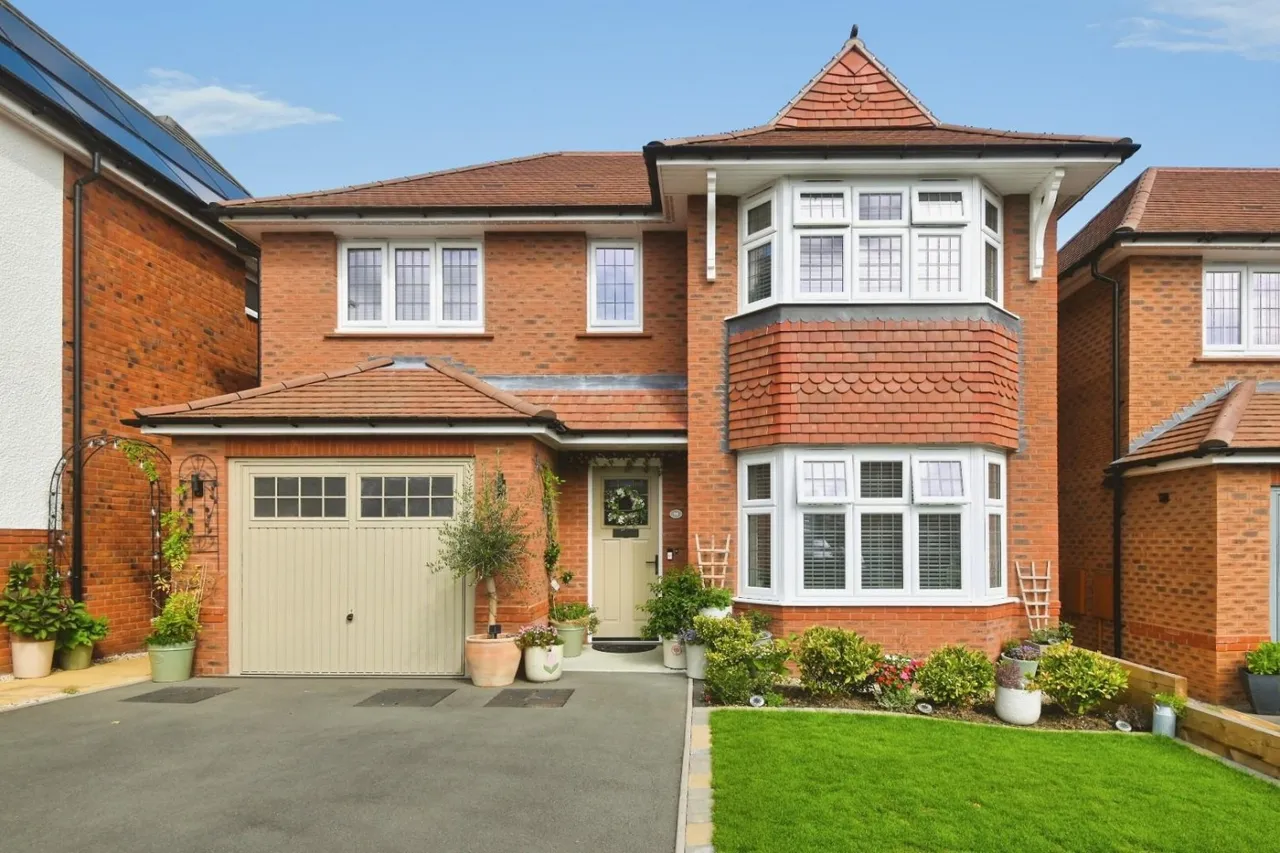 3 bed house for sale, Lapley Avenue, Tamworth, B77