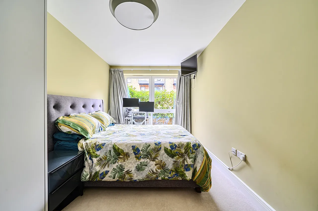 Isleworth, TW7, photo 11