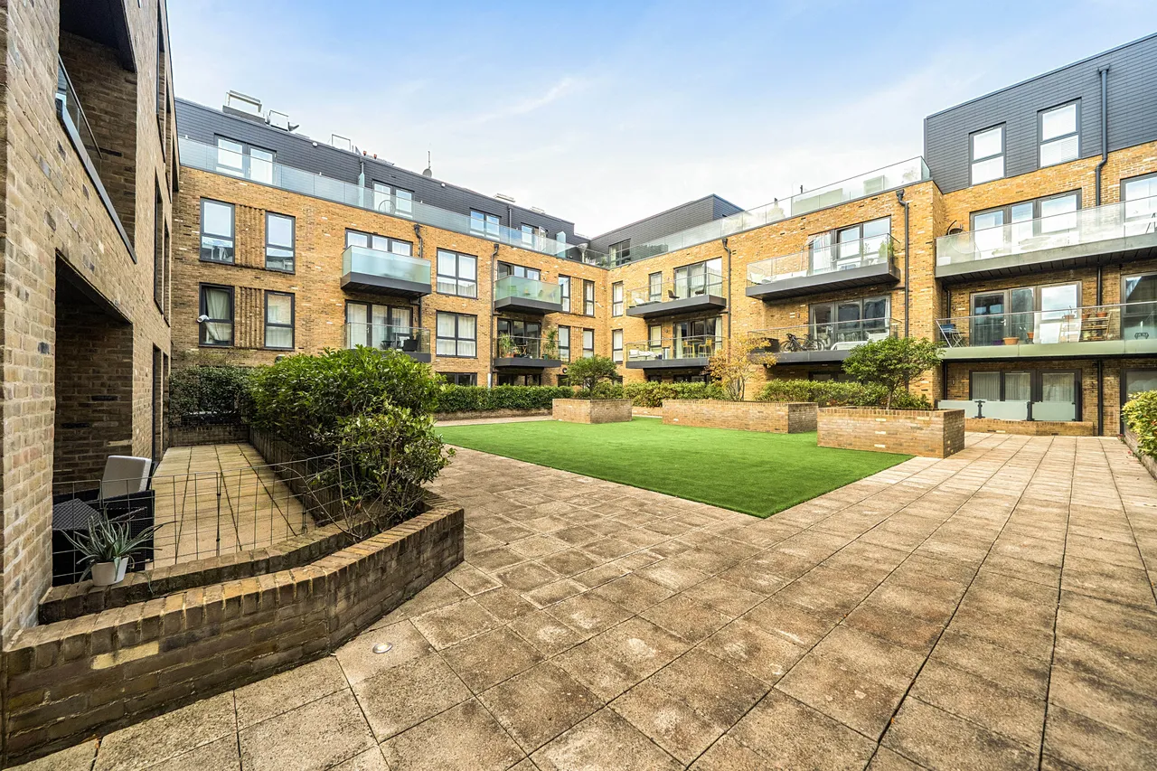 Isleworth, TW7, photo 21