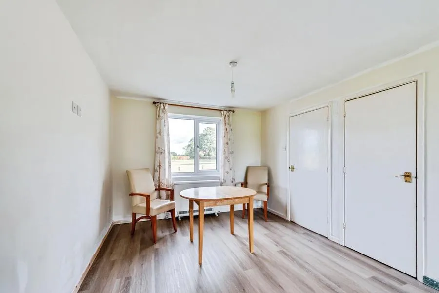 Hatt Common, East Woodhay, RG20, photo 5