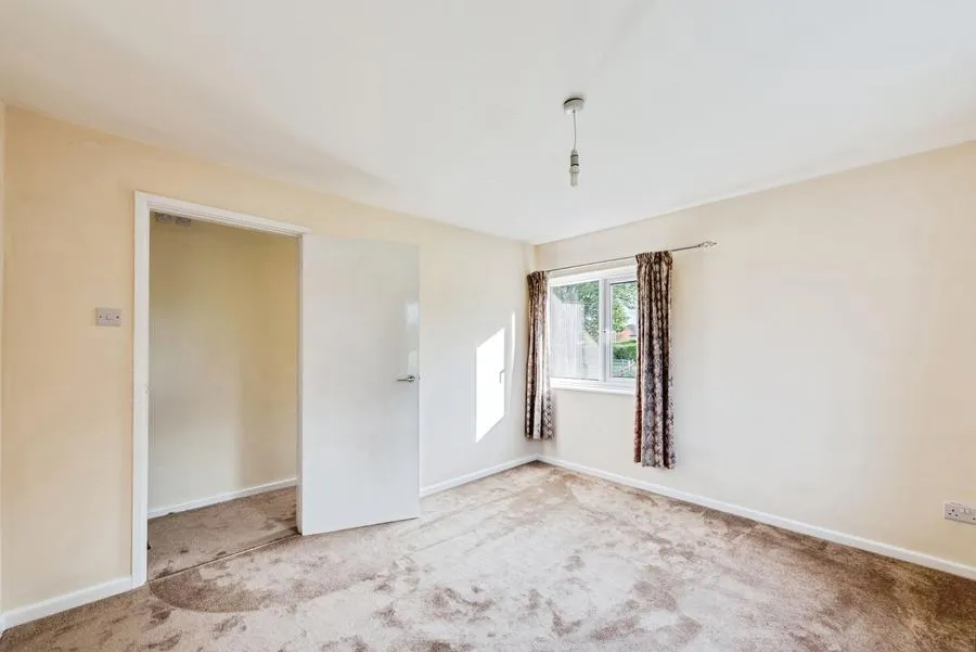 Hatt Common, East Woodhay, RG20, photo 8