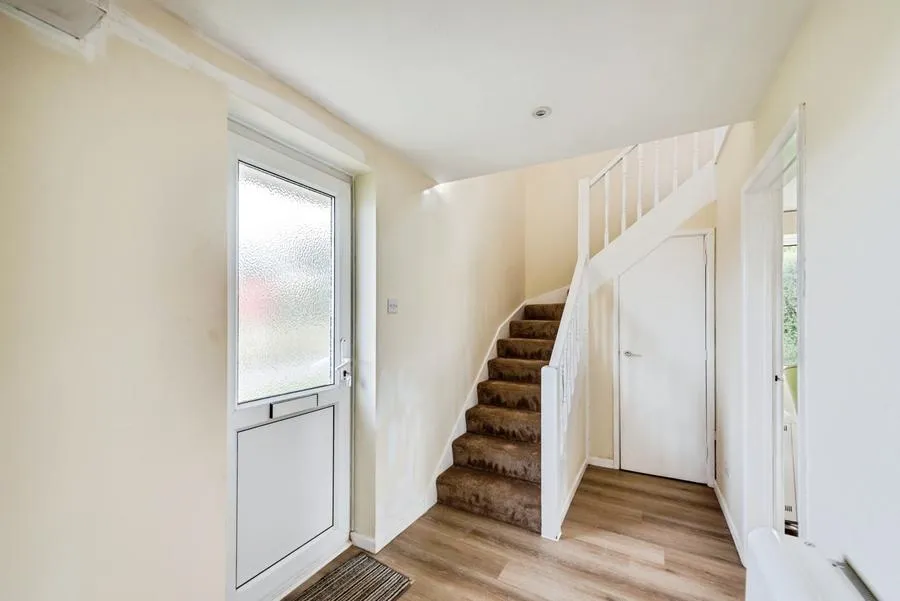 Hatt Common, East Woodhay, RG20, photo 12