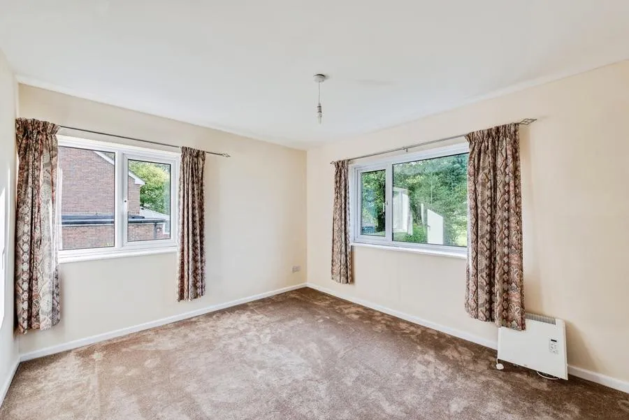 Hatt Common, East Woodhay, RG20, photo 7