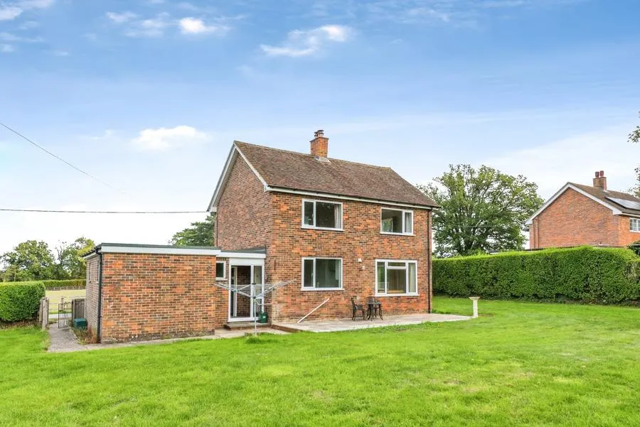 Hatt Common, East Woodhay, RG20, photo 21
