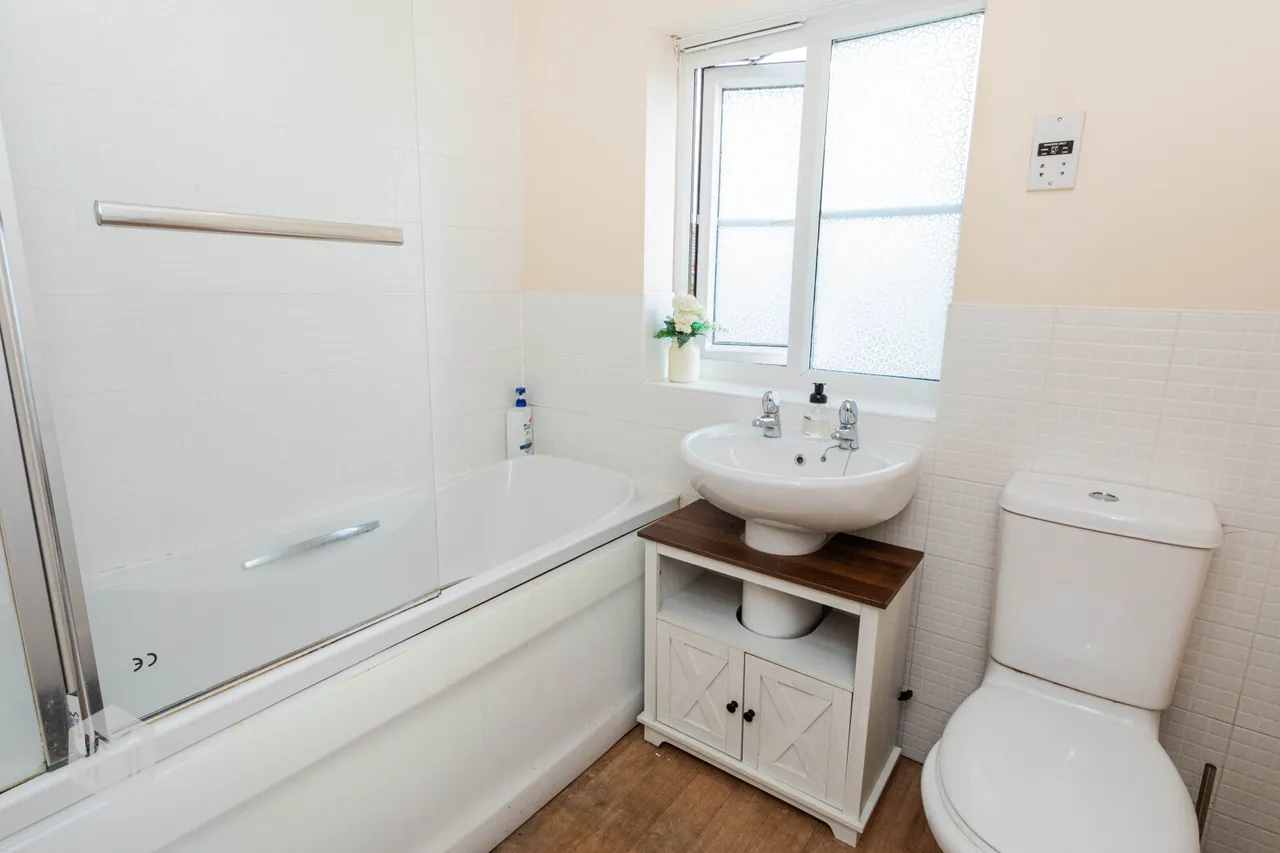 Whitington Close, Bolton, BL3 1LY, photo 13