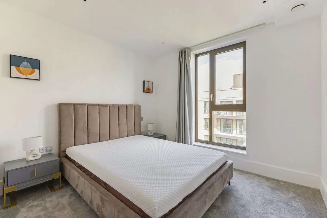 Daffodil Crescent, Barnet, EN4, photo 12