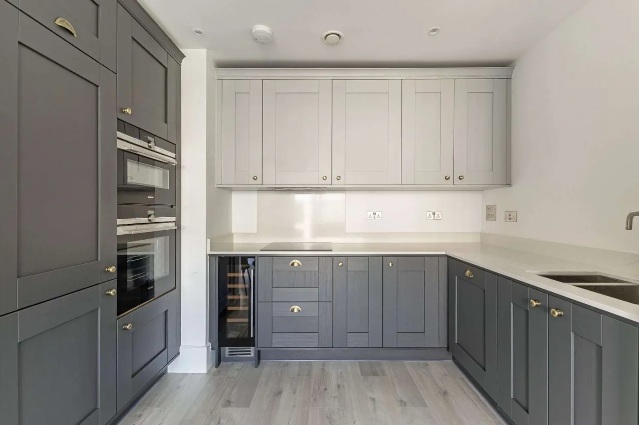 Daffodil Crescent, Barnet, EN4, photo 6