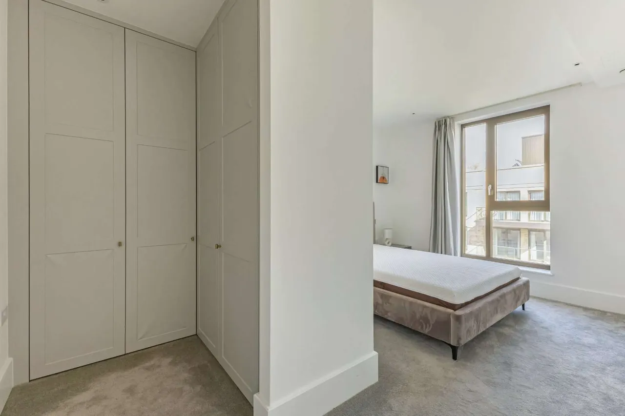 Daffodil Crescent, Barnet, EN4, photo 10