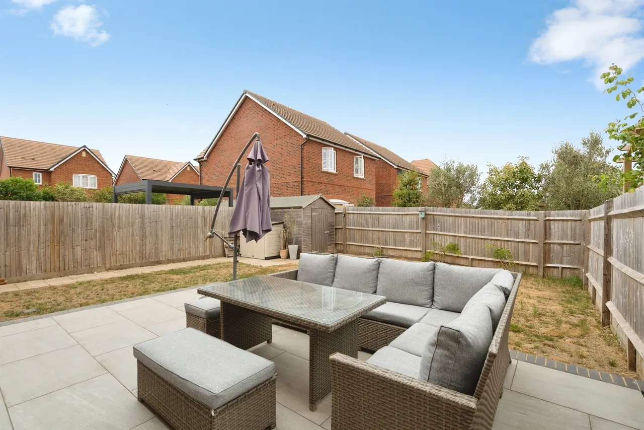 Roemead Drive, Yapton, BN18, photo 15