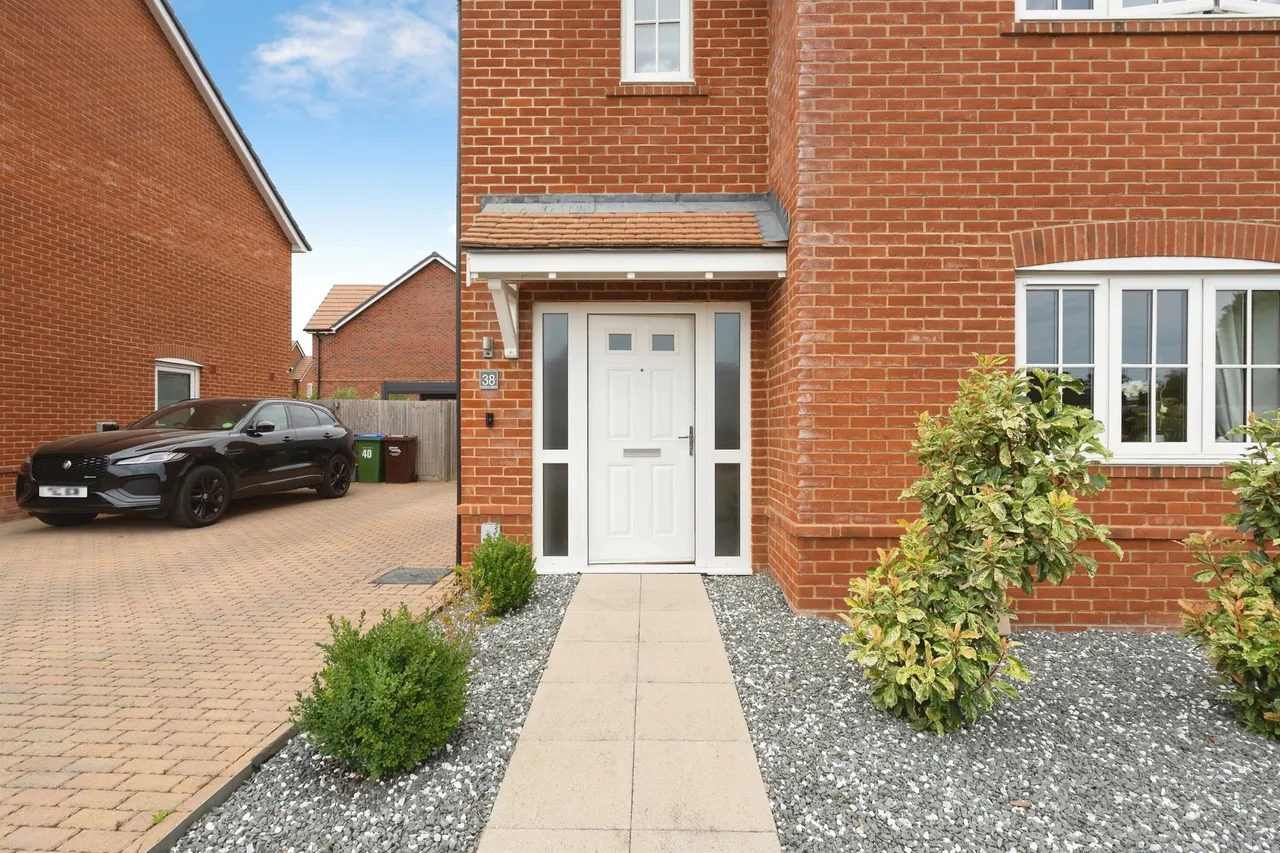 Roemead Drive, Yapton, BN18, photo 14