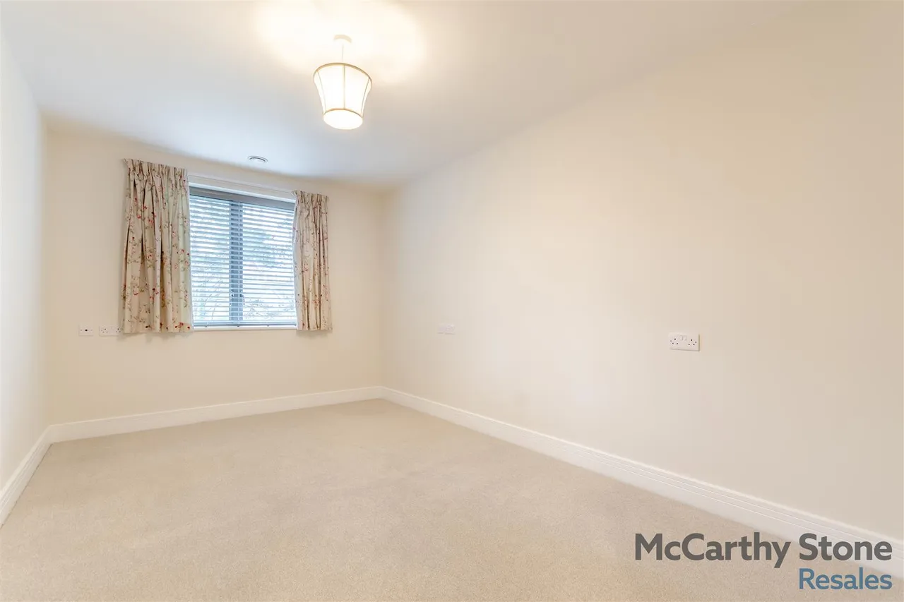 St. Georges Road, Cheltenham, GL50, photo 10