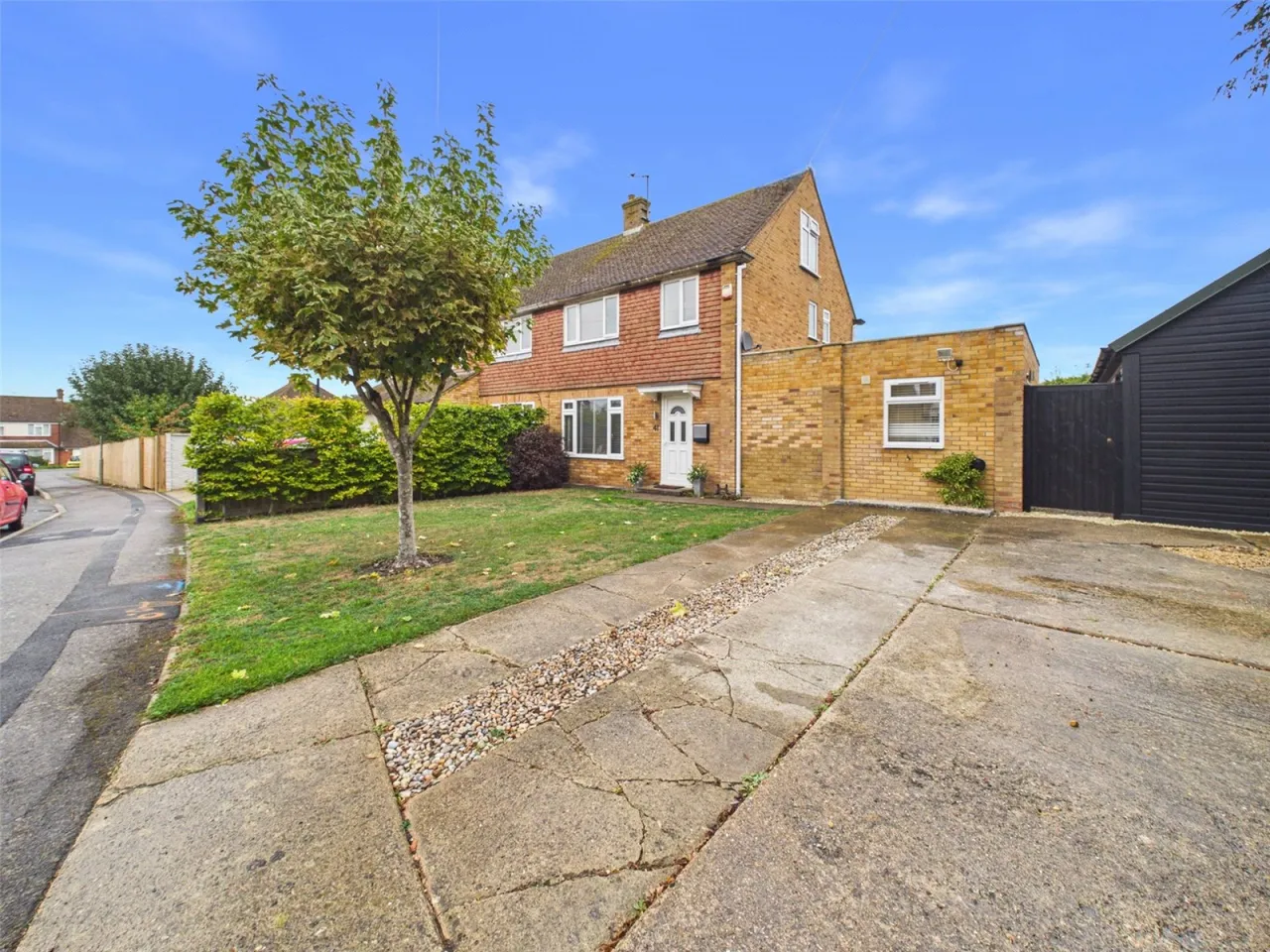 4 bed house for sale, The Avenue, Chinnor, OX39