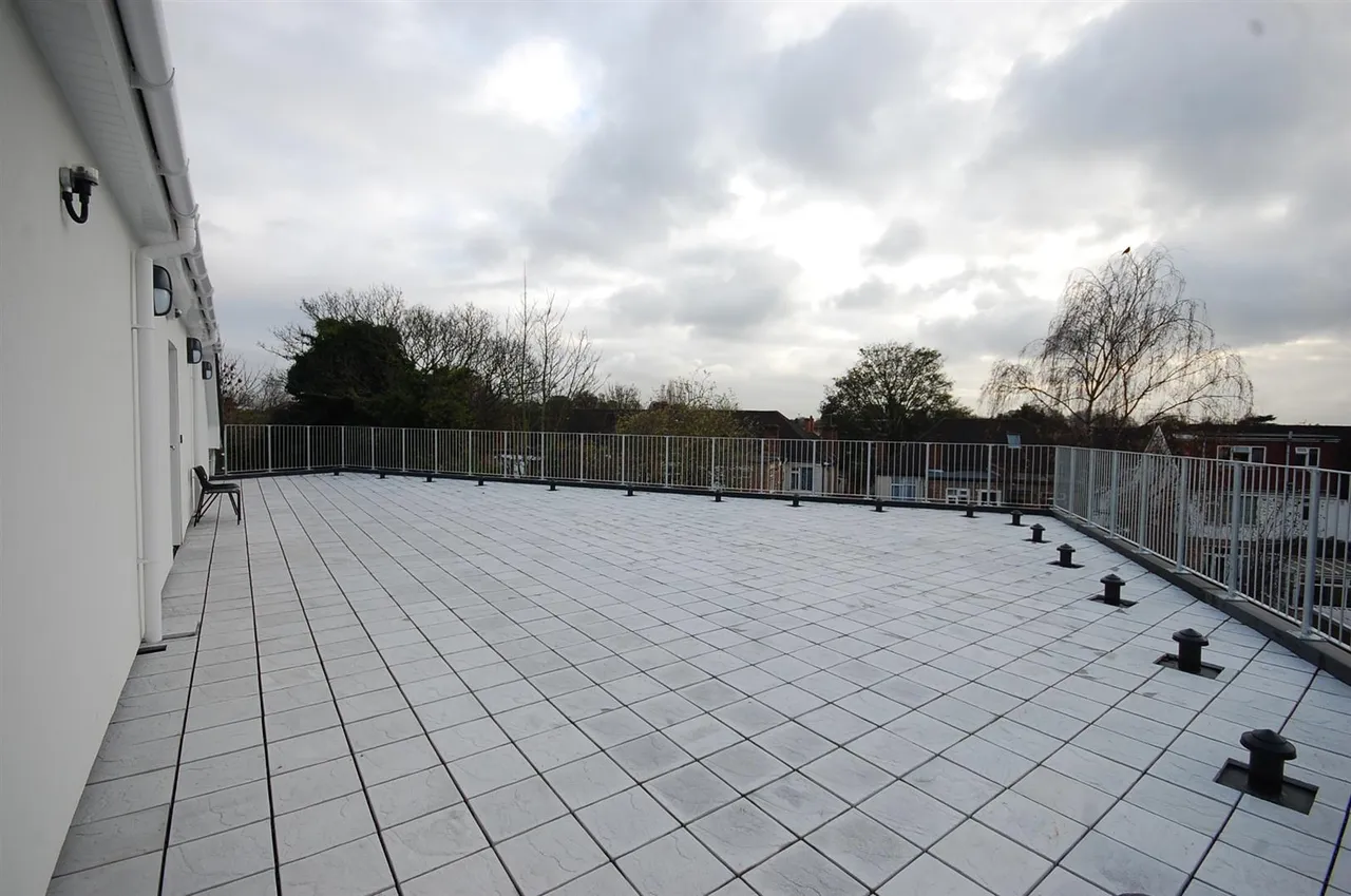 Garden Court, 70 Station Road, West Drayton, UB7 7FA, photo 4