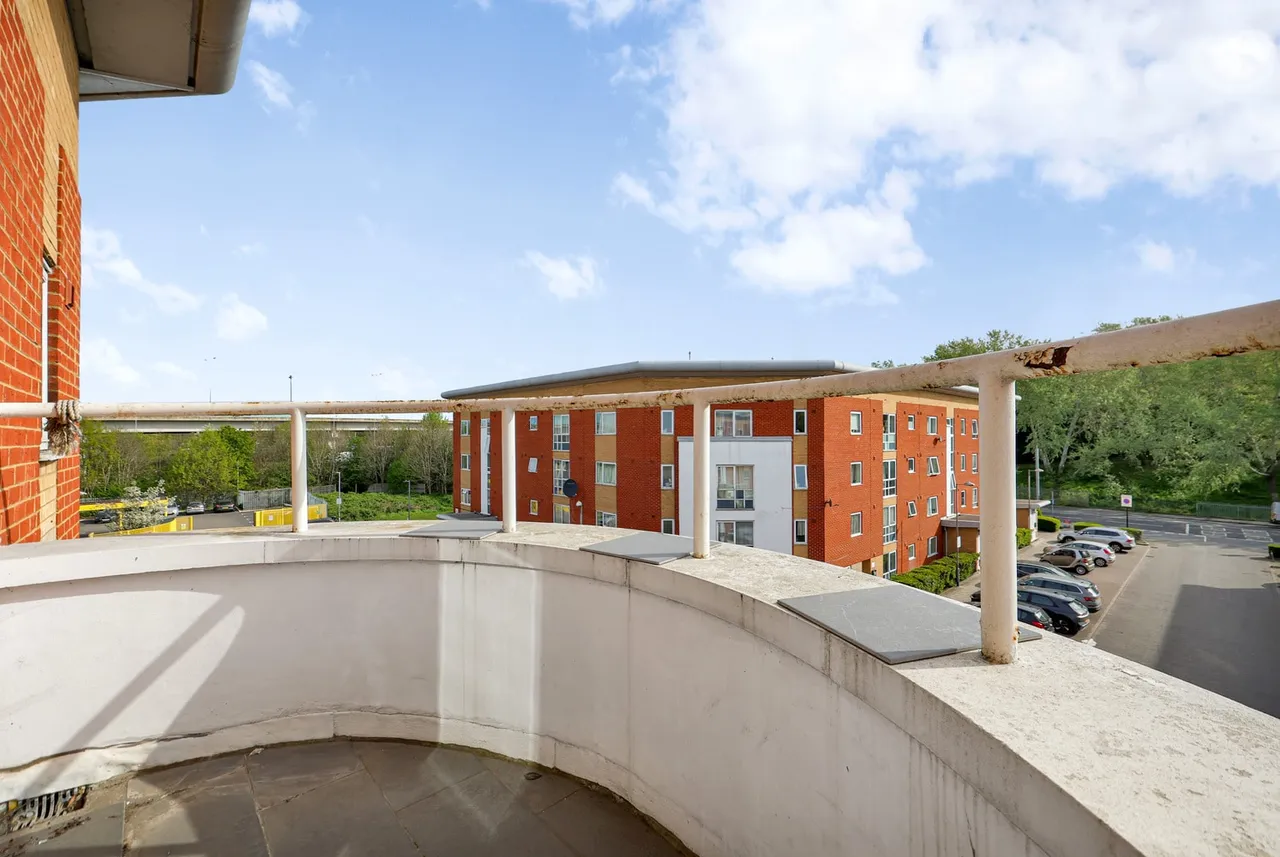 43 Albatross Close, Beckton, London, E6 5NX, photo 19