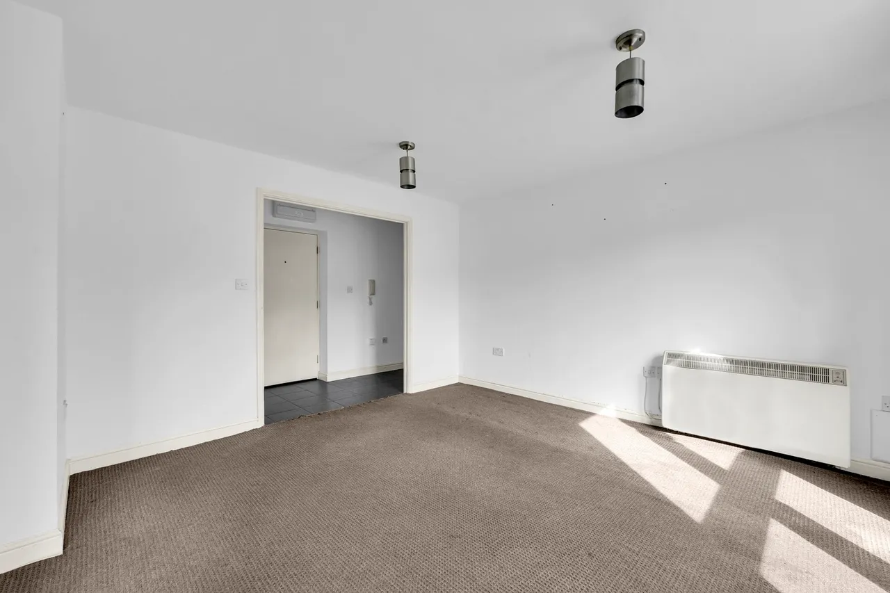 43 Albatross Close, Beckton, London, E6 5NX, photo 4