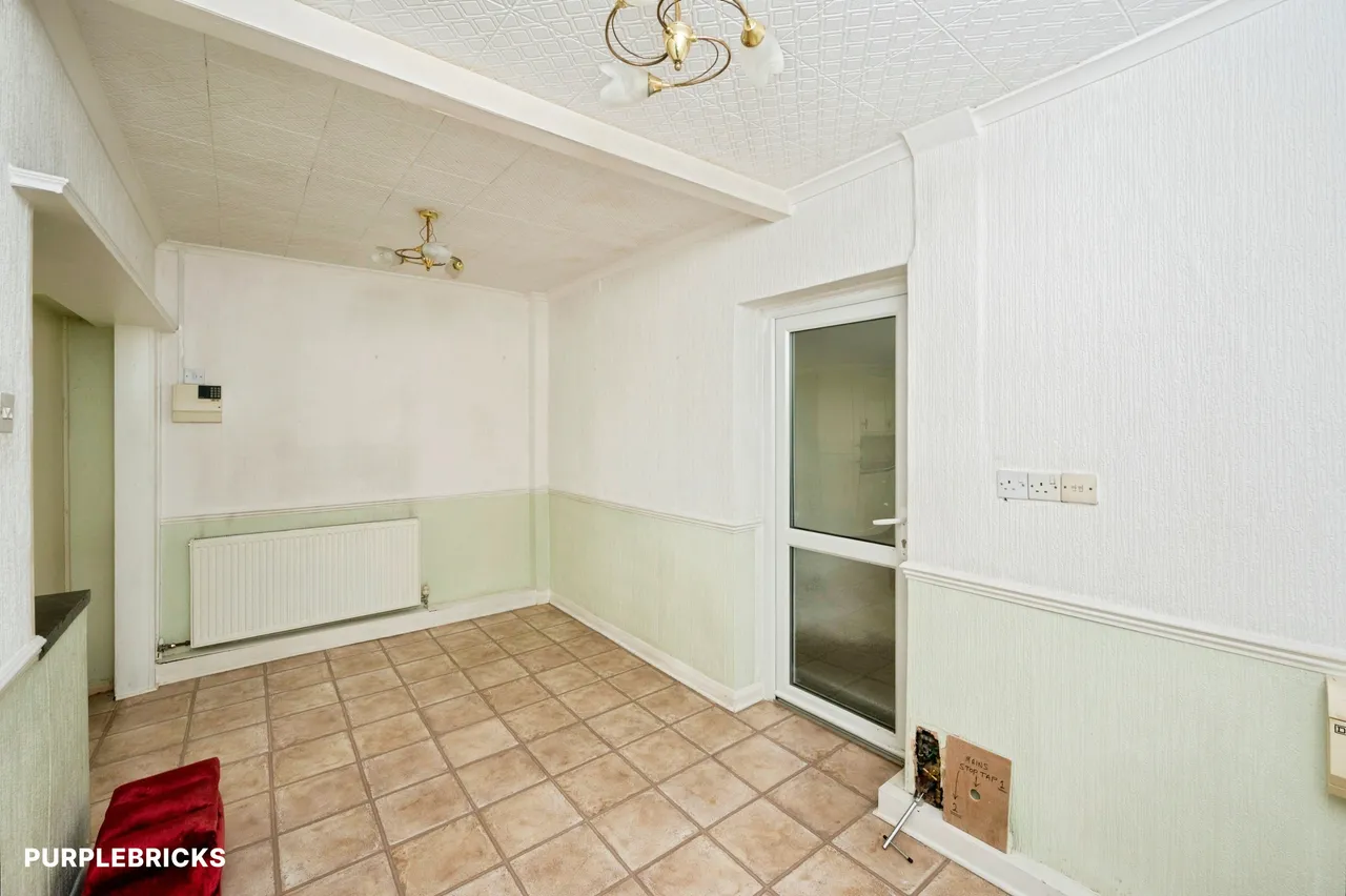 St. Leonards Place, Alfreton, DE55, photo 5