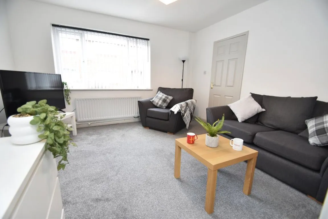 Donnini Place, Durham, DH1, photo 2