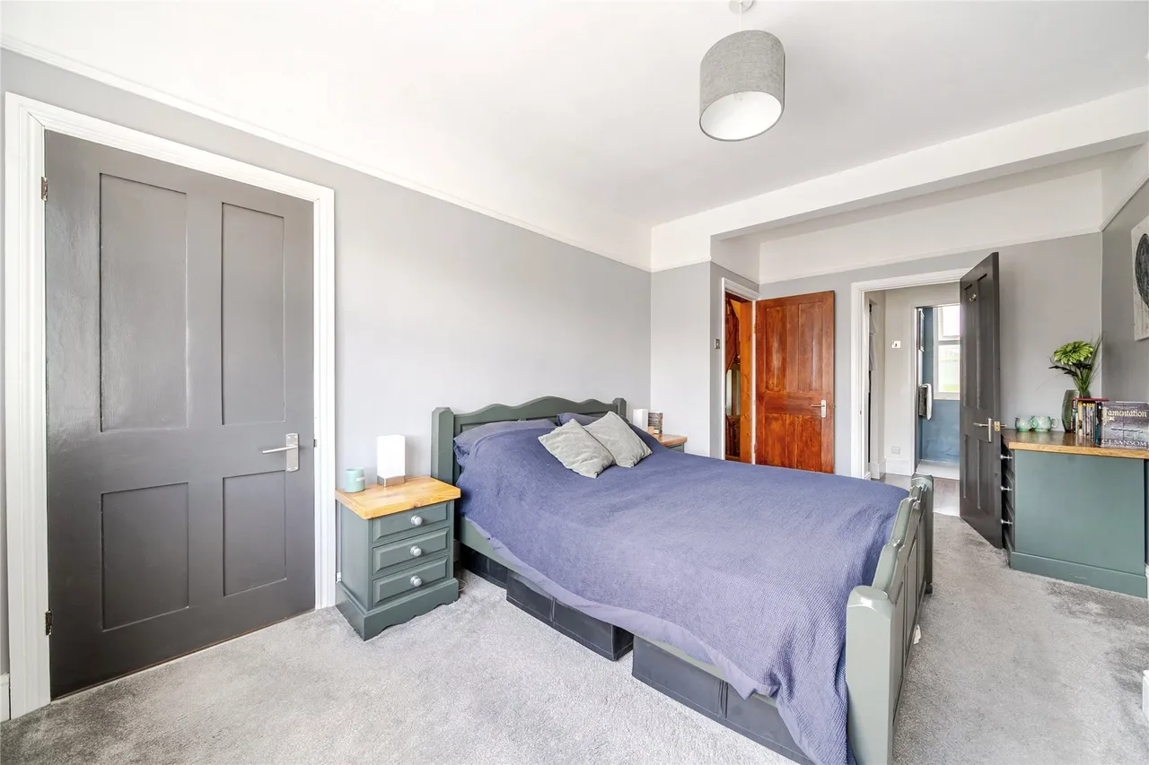 Derry Downs, Orpington, BR5, photo 13