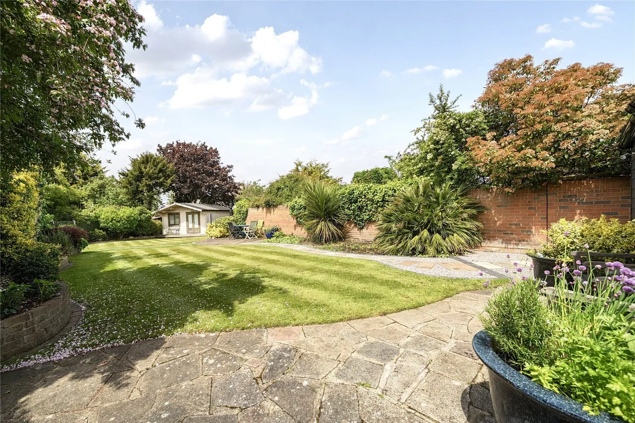 Derry Downs, Orpington, BR5, photo 4