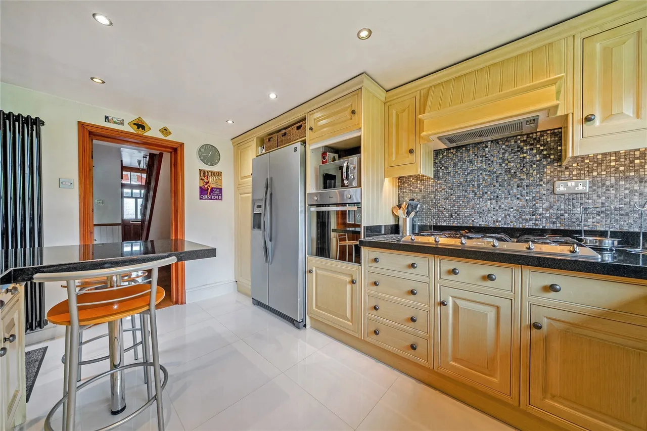 Derry Downs, Orpington, BR5, photo 9