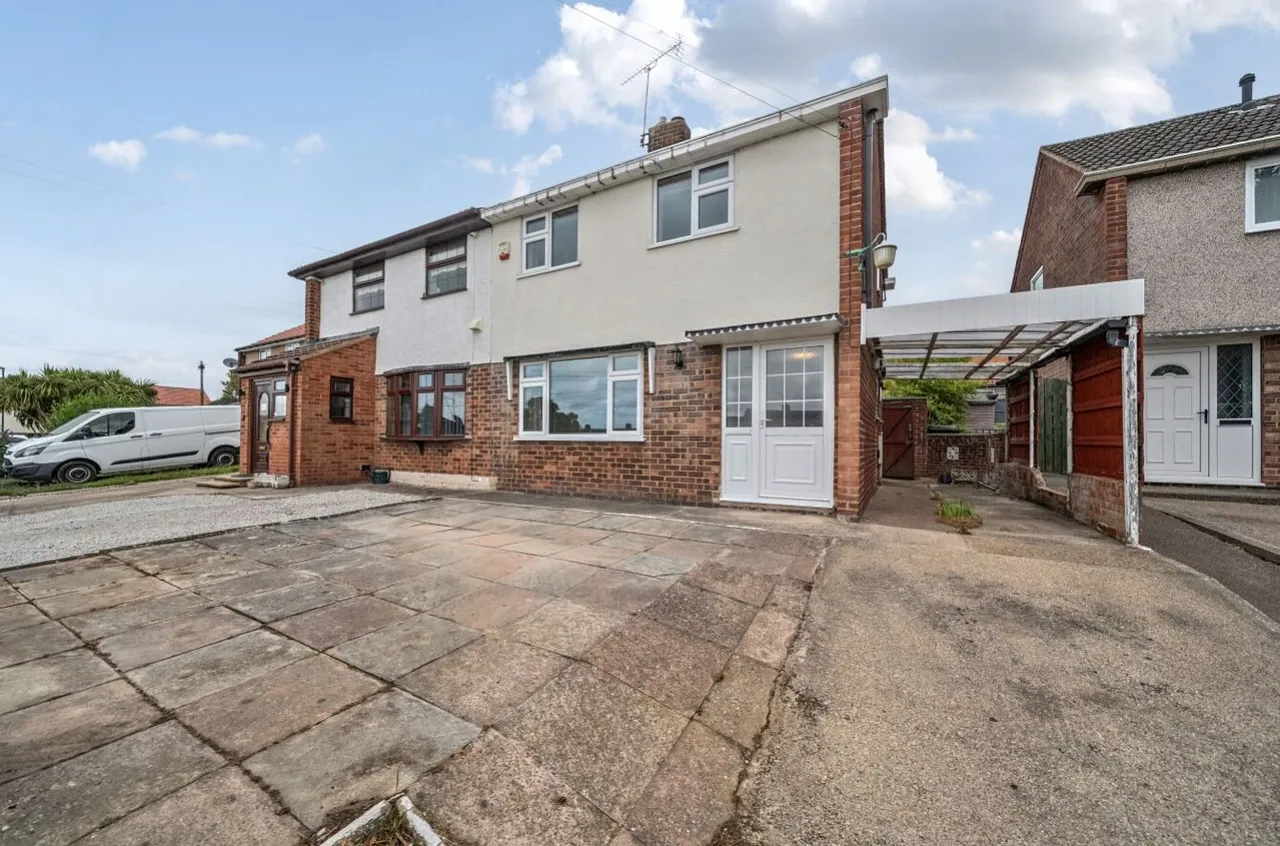 2 bed house for sale, Bainbridge Road, Bolsover, S44