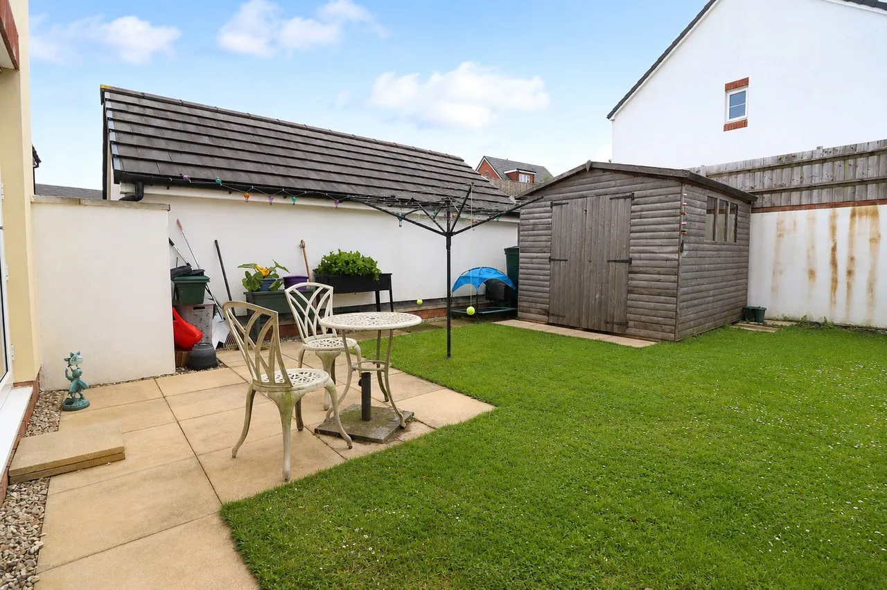 Roe Close, South Molton, EX36, photo 12