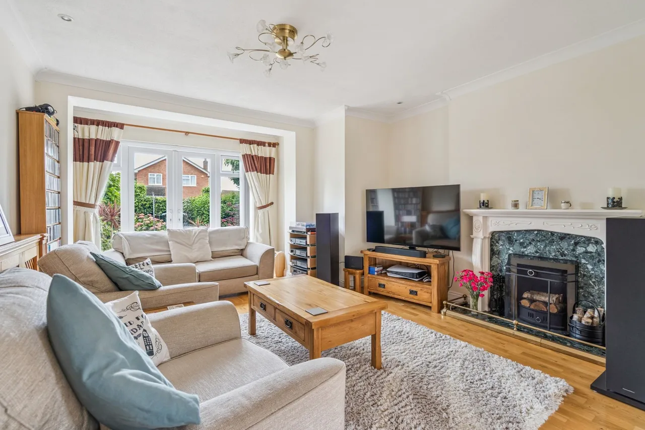 Ivins Road, Beaconsfield, HP9, photo 3