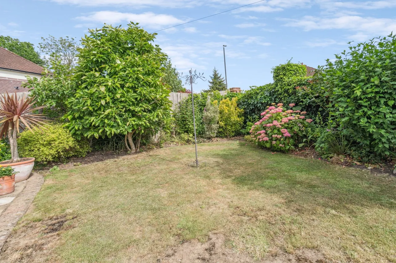 Ivins Road, Beaconsfield, HP9, photo 18