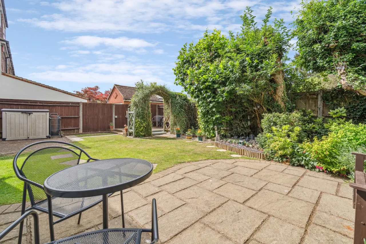 Ivins Road, Beaconsfield, HP9, photo 17