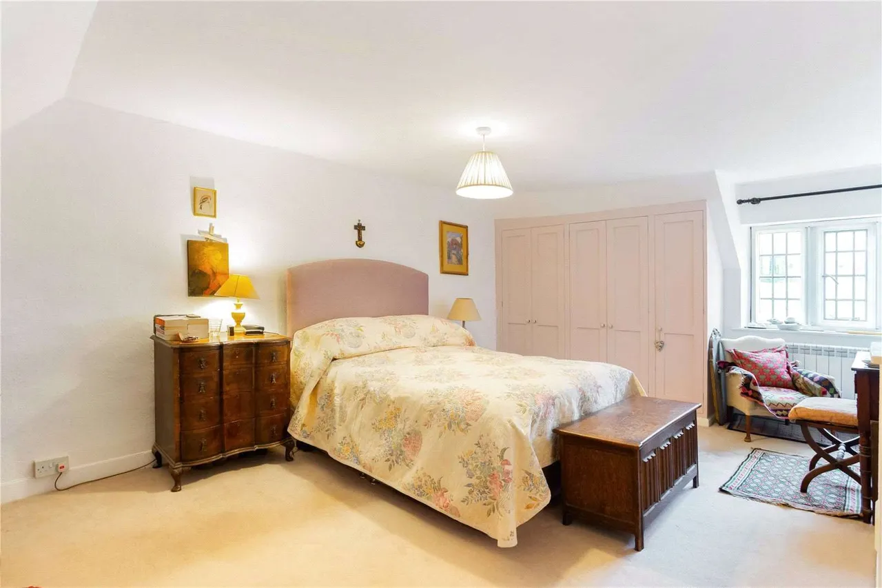 The Square, Upper Slaughter, Cheltenham, Gloucestershire, GL54 2JF, photo 8