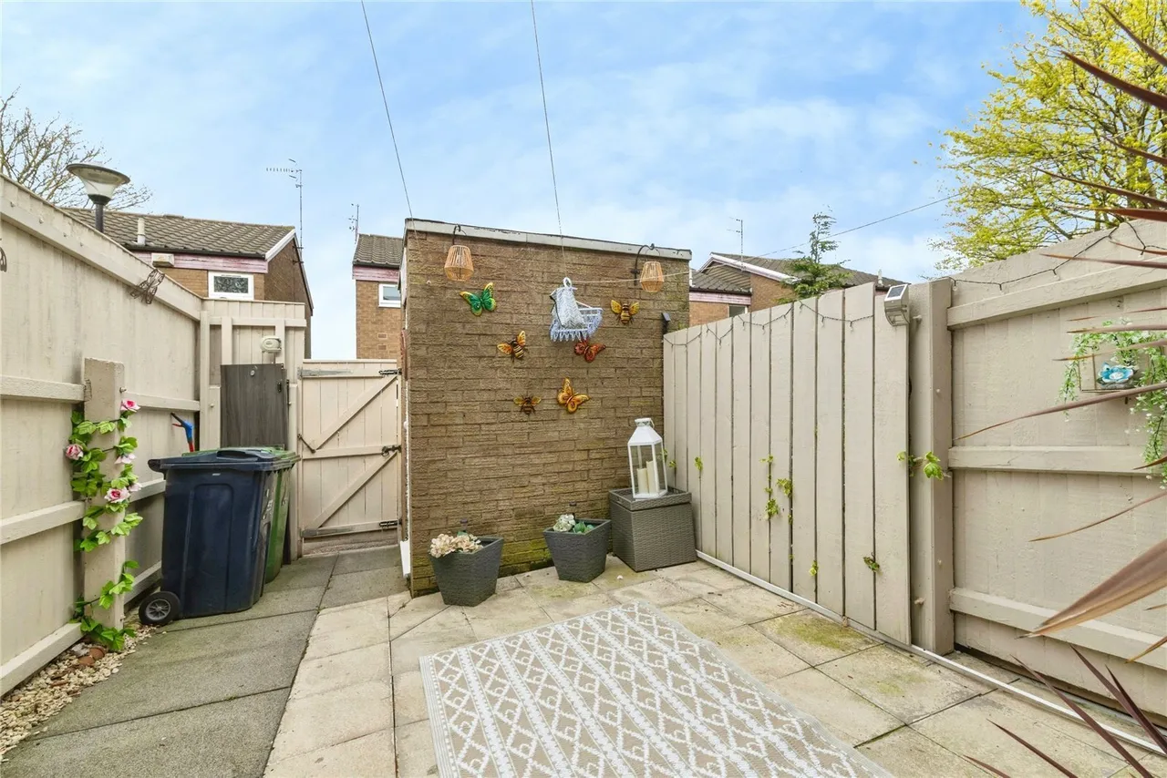 Elliott Drive, Gateshead, Tyne and Wear, NE10, photo 18