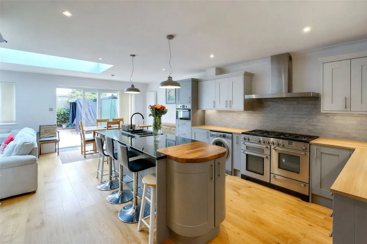 Rustington, Littlehampton, BN16, photo 2