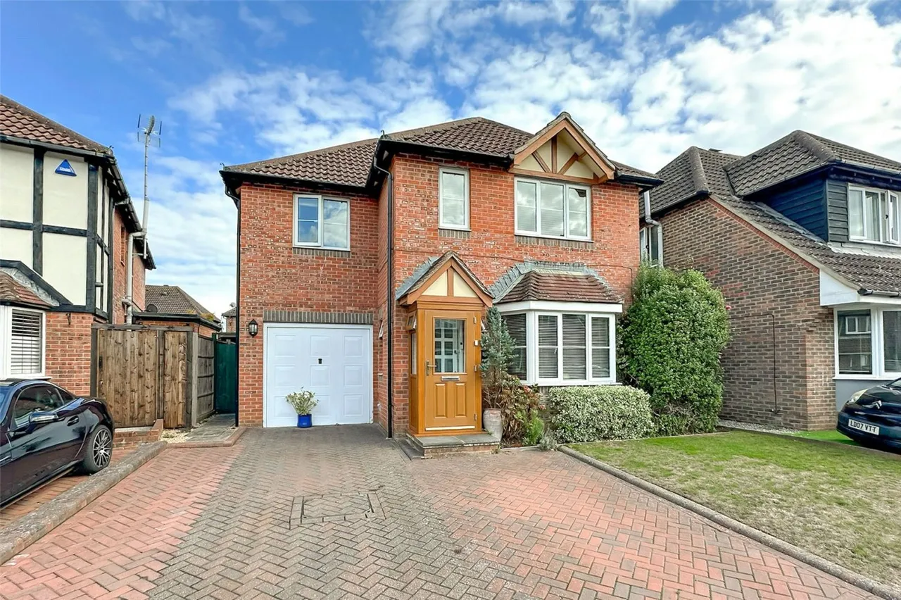 2 bed house for sale, Rustington, Littlehampton, BN16