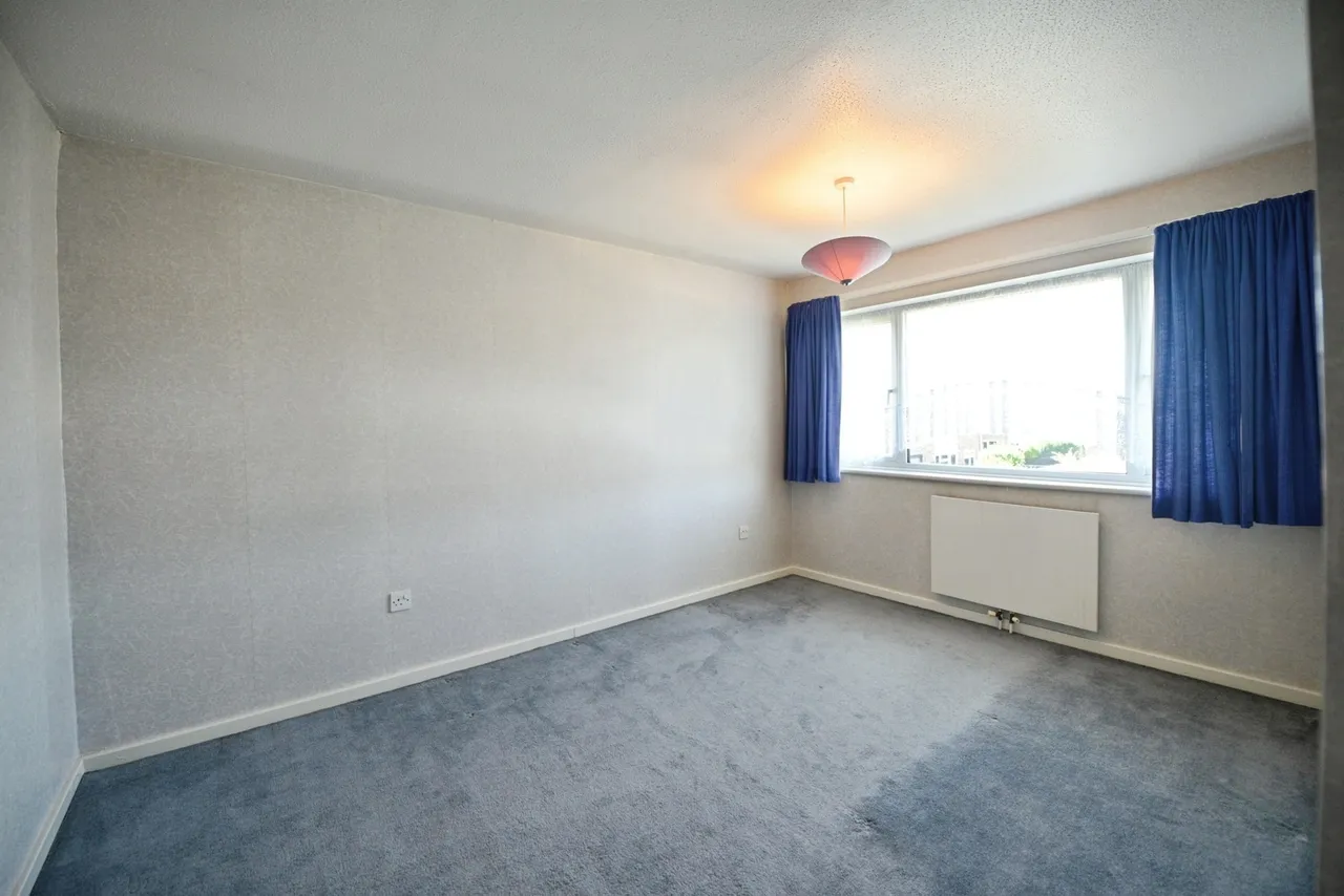 Turpin Avenue, Collier Row, Romford, RM5, photo 13