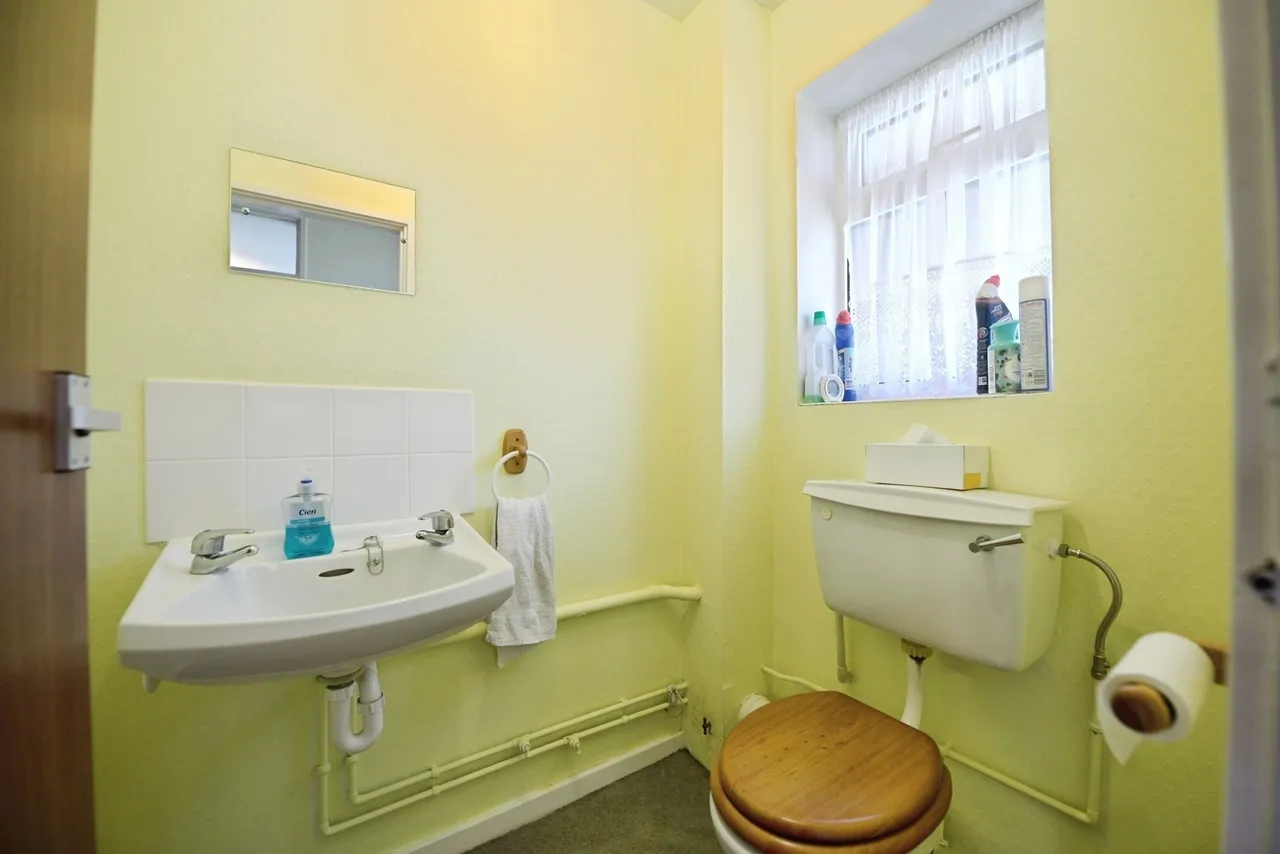 Turpin Avenue, Collier Row, Romford, RM5, photo 8