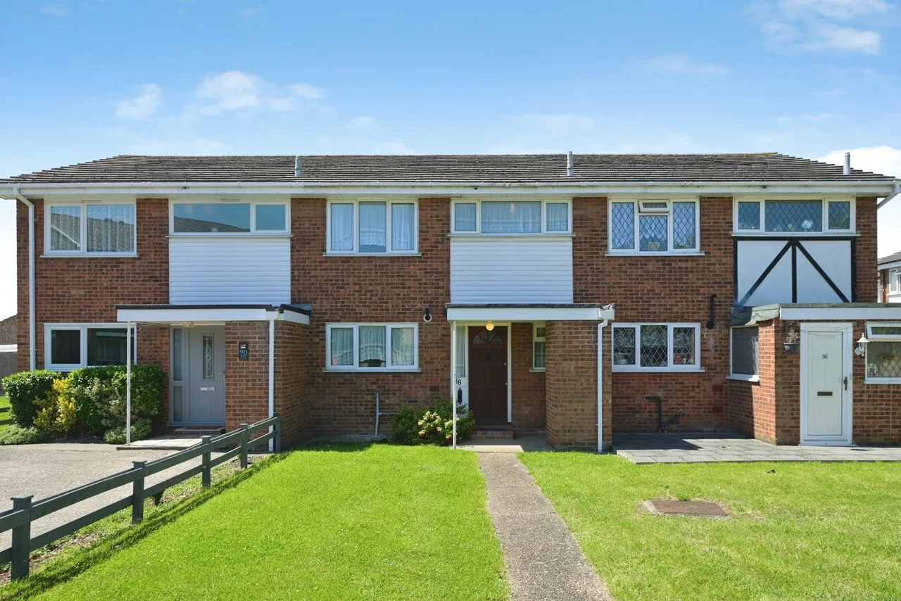3 bed house for sale — Turpin Avenue, Collier Row, Romford, RM5