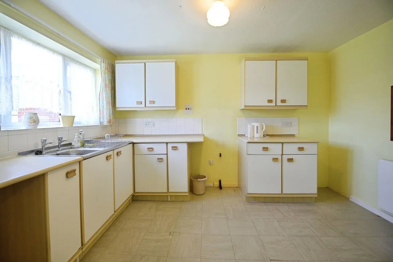 Turpin Avenue, Collier Row, Romford, RM5, photo 6
