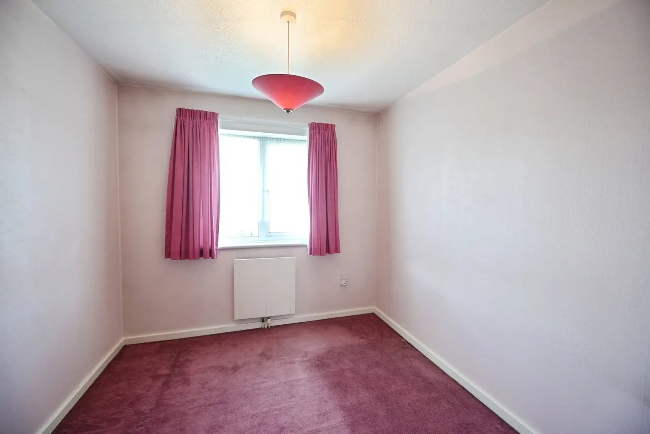 Turpin Avenue, Collier Row, Romford, RM5, photo 18