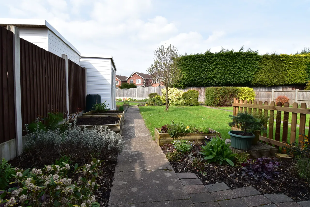 Henley Drive, Droitwich, Worcestershire, WR9 7RX, photo 9