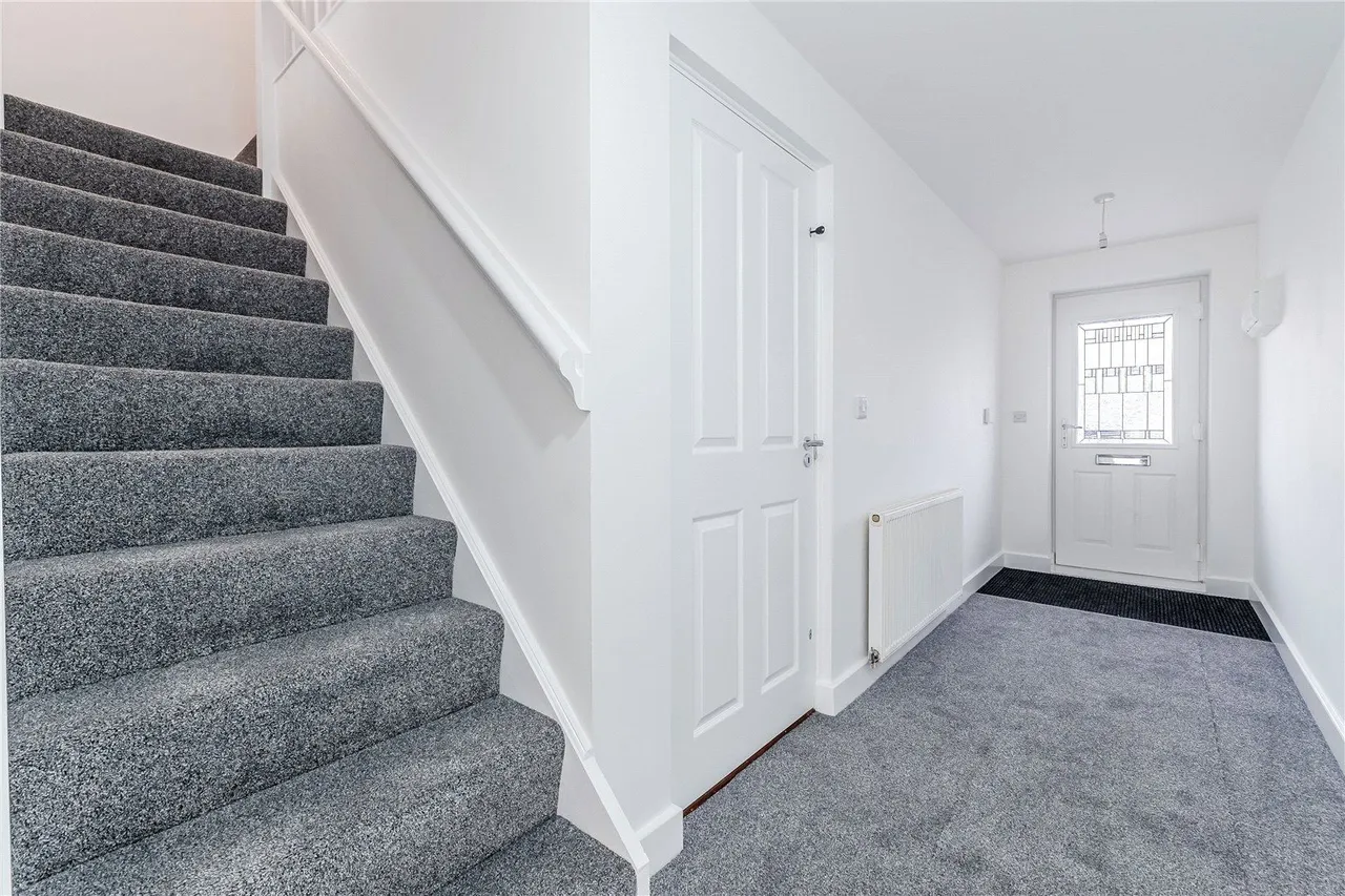 Fearnville Place, Leeds, LS8, photo 13