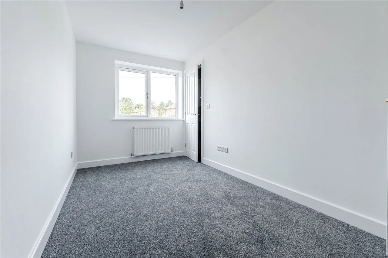 Fearnville Place, Leeds, LS8, photo 5