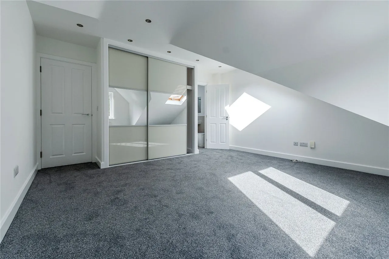 Fearnville Place, Leeds, LS8, photo 6