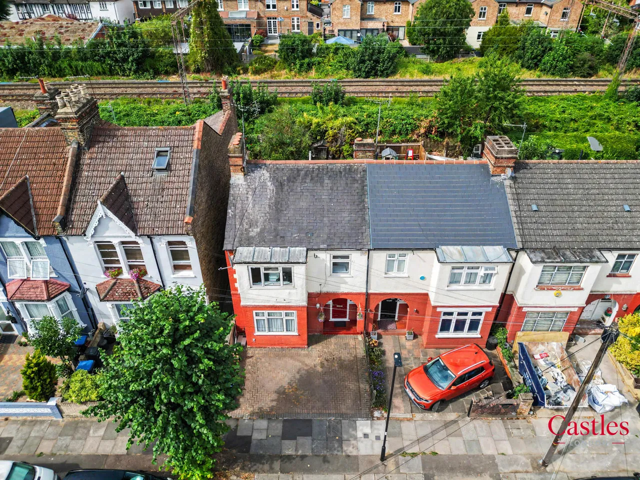 First Avenue, Enfield, EN1, photo 37